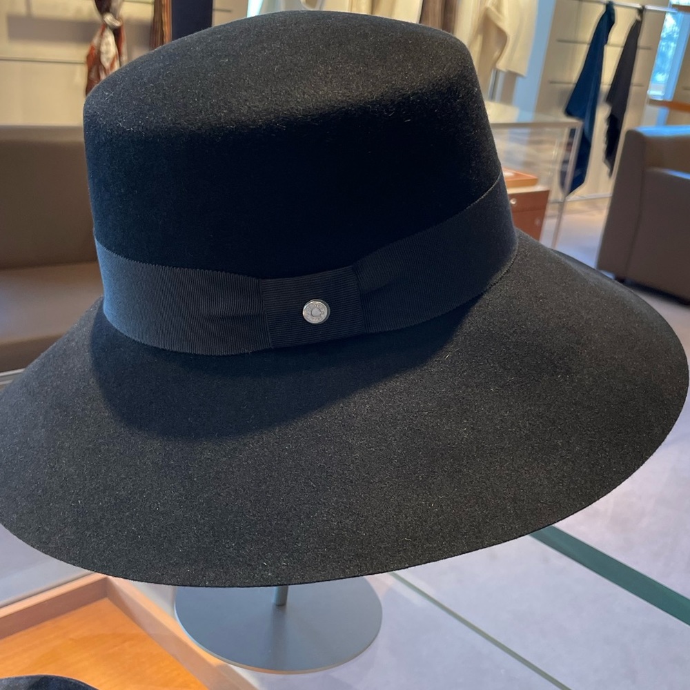 Rare Hermes Hat. NWT. 🚨SOLD